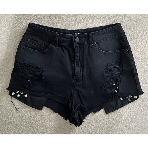 BDG Urban Outfitters High Rise Dree Cheeky Black Distressed Short Sz 29 Studs - Picture 4 of 6